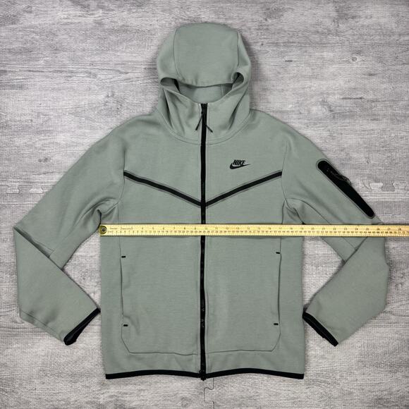 RARE Nike Sportswear Tech Fleece Hoodie Men S Small 'Mica Green' CU4489-330 EUC - Picture 4 of 12
